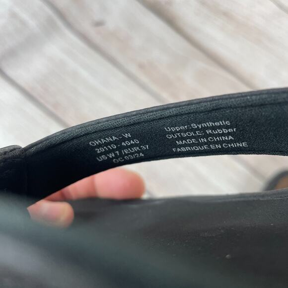 Olukai Ohana Womens Size 7 Flip Flop Sandals Black - Picture 10 of 11